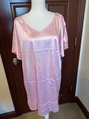 Pink Nightgown. Sz. XL NWT